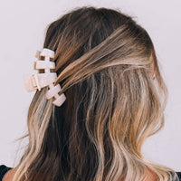 Classic Hair Clip | Medium | Soft Surf