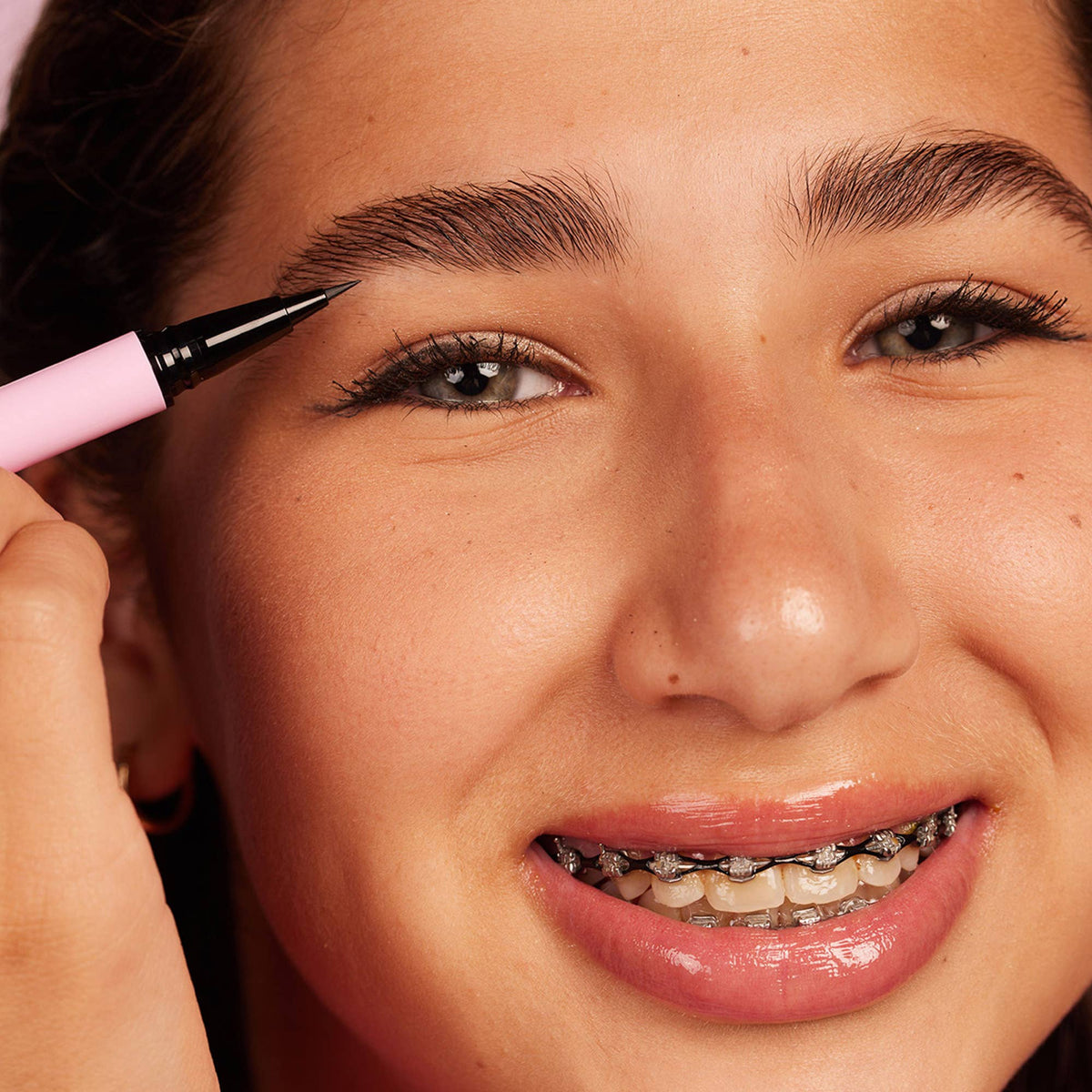 FEATHERLIGHT Brow Tint Pen - Light As A Feather